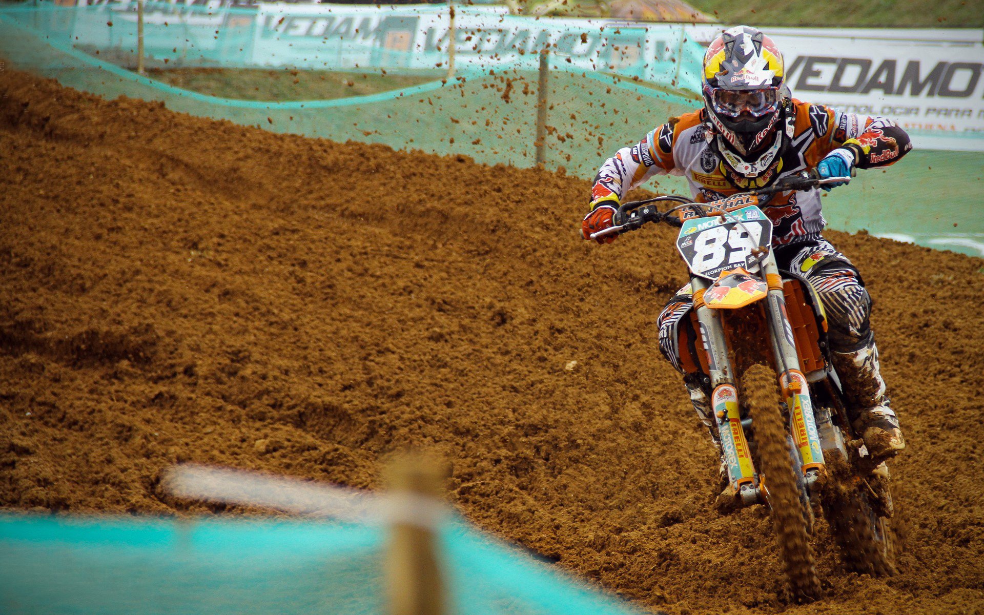 _世界杯足球赛：爆冷门不断引发热议_，世界杯爆冷赛事