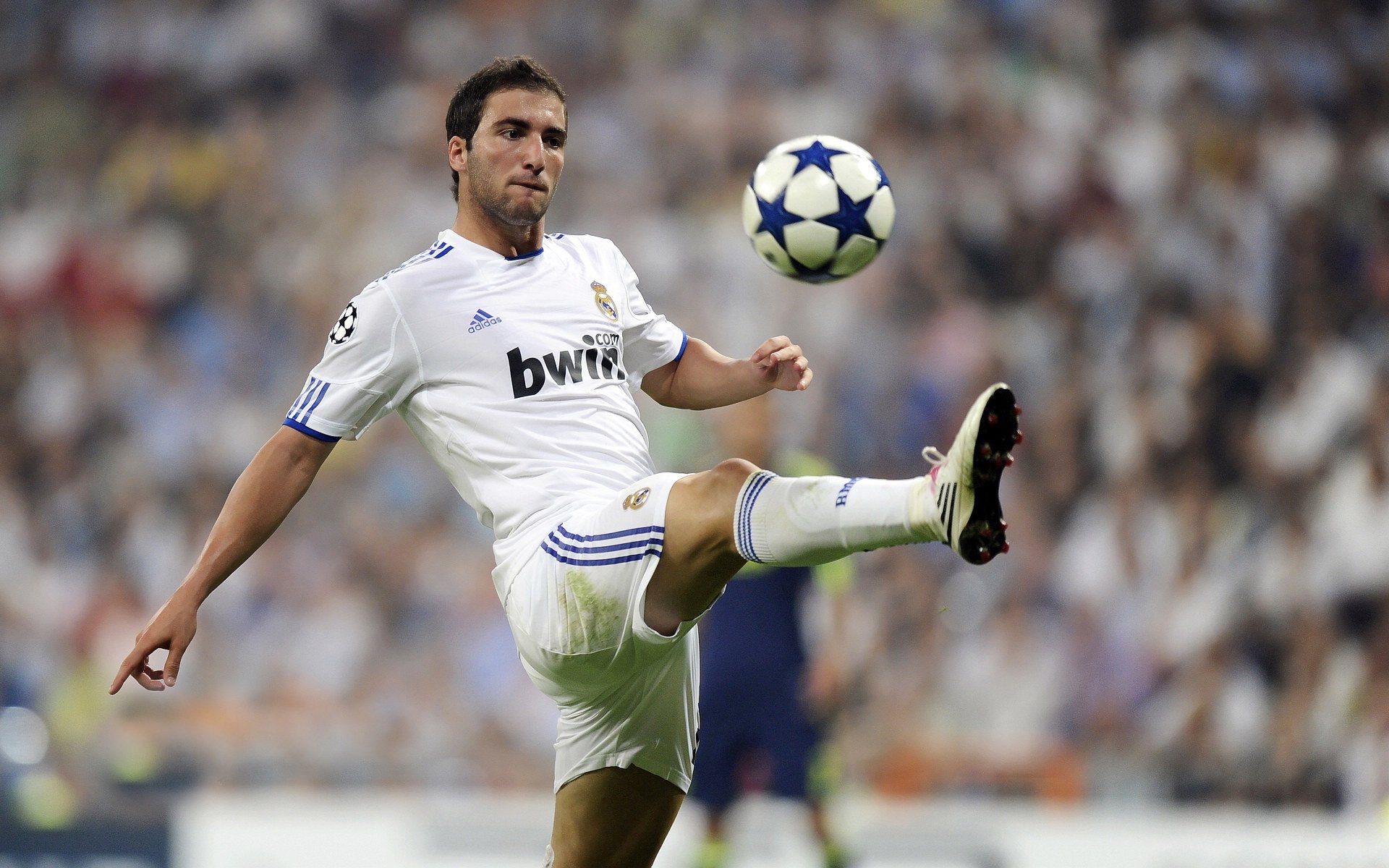 开云网址入口-巴黎圣日耳曼再签欧洲巨星，强队阵容逐步成型，巴黎圣日耳曼现在有哪些球星